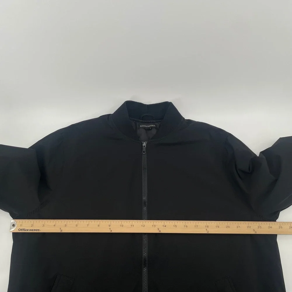 Banana Republic Bomber Jacket Mens Large Black Zip Up Ribbed Trim Lightweight